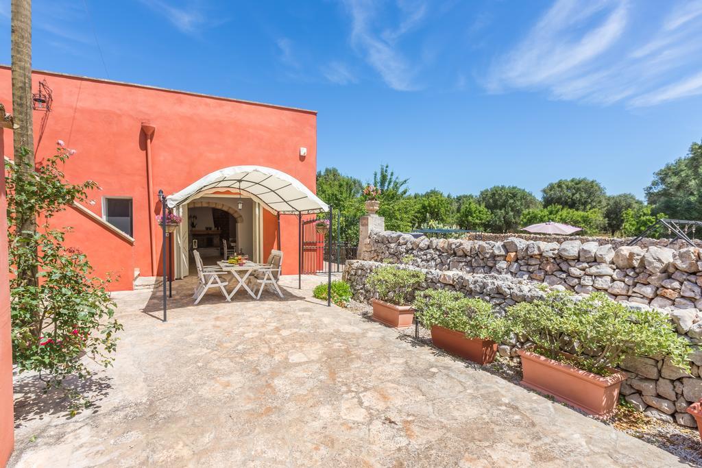 La Corte Della Masseria San Vito dei Normanni Exteriör bild