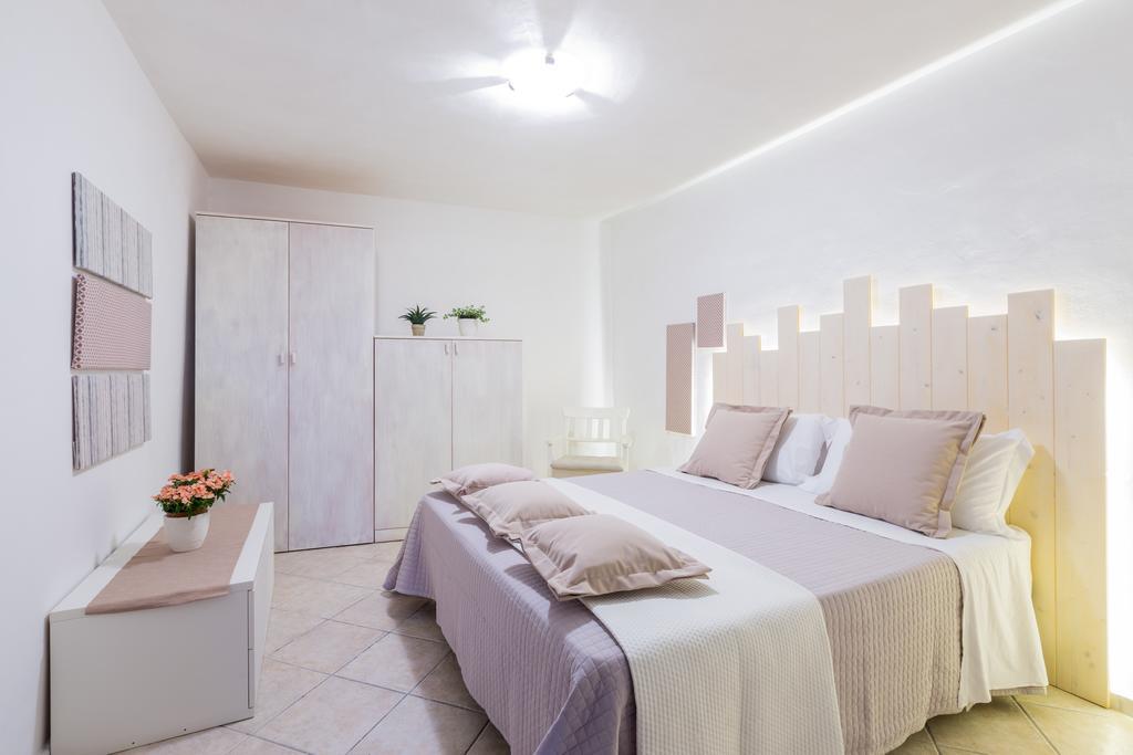 La Corte Della Masseria San Vito dei Normanni Exteriör bild